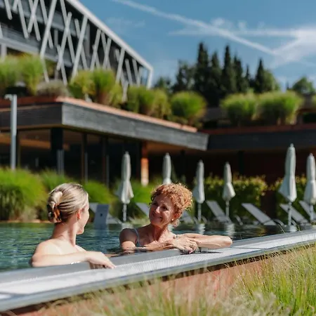 Hotel Rosenalp - Gesundheitsresort & 4*